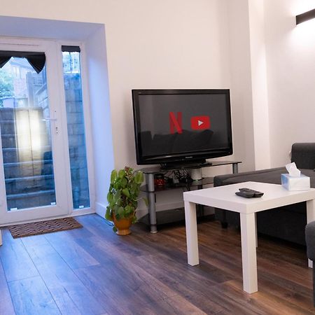 Appartamento Flat Near Peak District Mossley Esterno foto