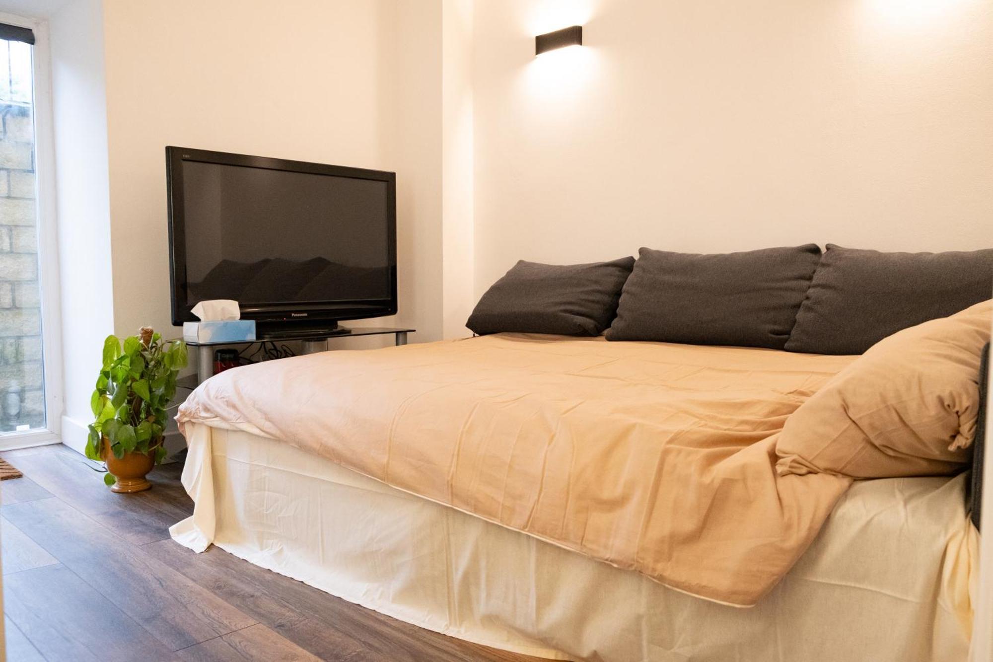 Appartamento Flat Near Peak District Mossley Esterno foto